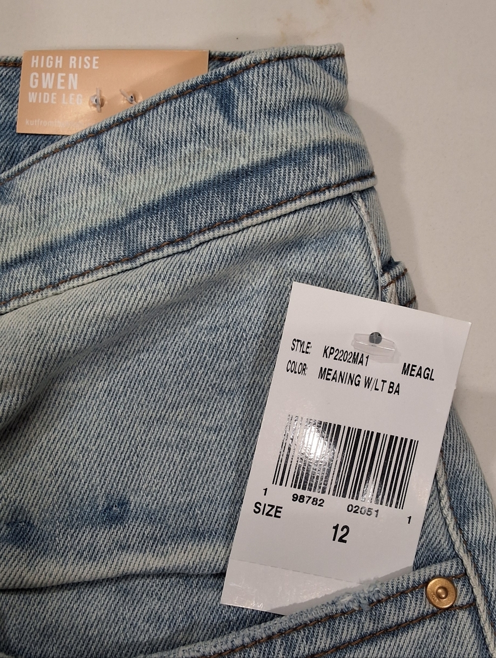 Kut from the Kloth~ NWT Womens Gwen Wide Leg Denim Jeans~Light Wash High Rise~12 - Picture 4 of 8